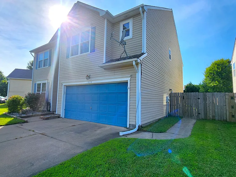 1828 Somersby Ln — Photo 3