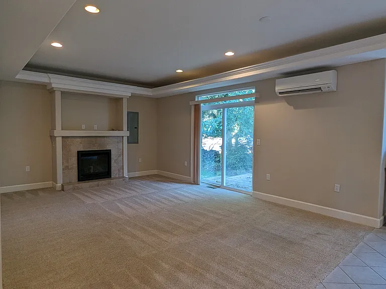 302 Lake Bay Loop SE — Photo 5