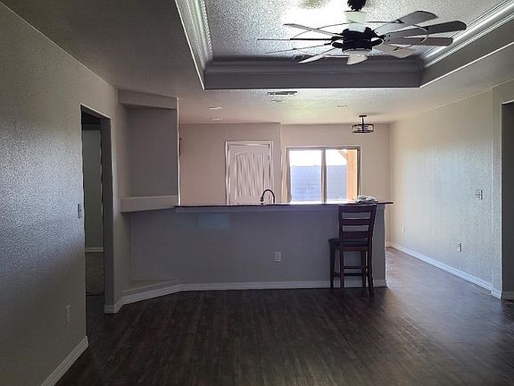3rd image of 6231 N Meadowlands Dr