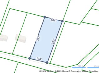 3 Wire Rd, Reevesville, SC 29471