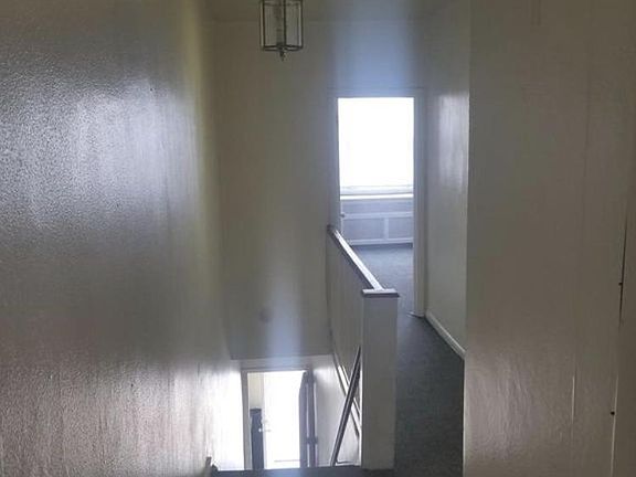 4th image of 819 E Baltimore Ave