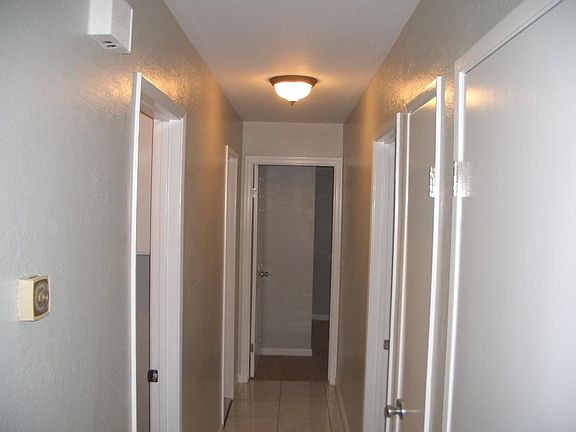4th image of 5490 Thornwood Dr