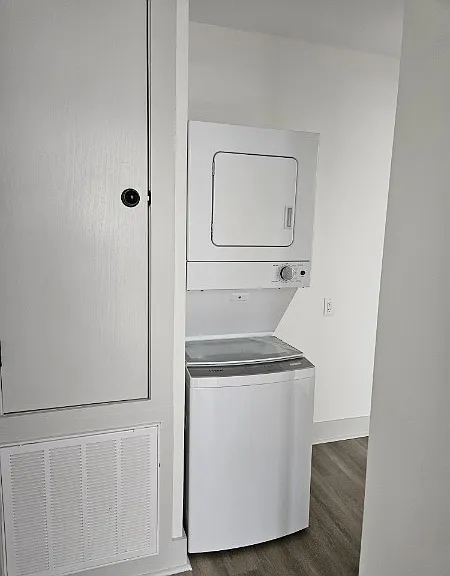 1473 Calhoun Street Ln — Photo 2