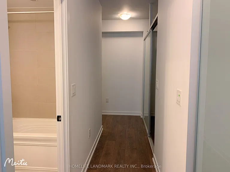 426 University Ave #910 — Photo 11