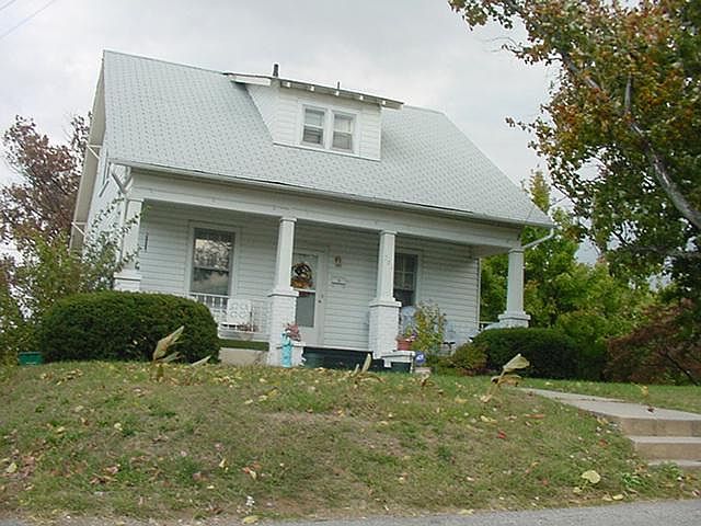 1st image of 701 McDowell Ave NW