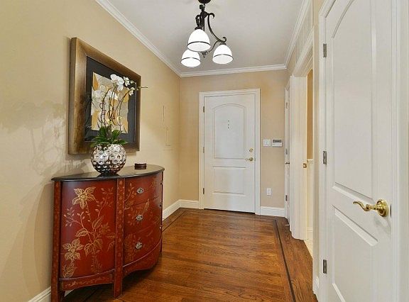 2nd image of 1520 Floribunda Ave APT 102