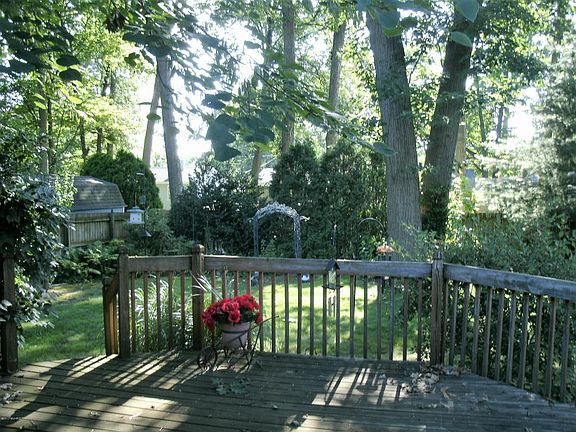 3rd image of 5549 Kelekent Ave SE