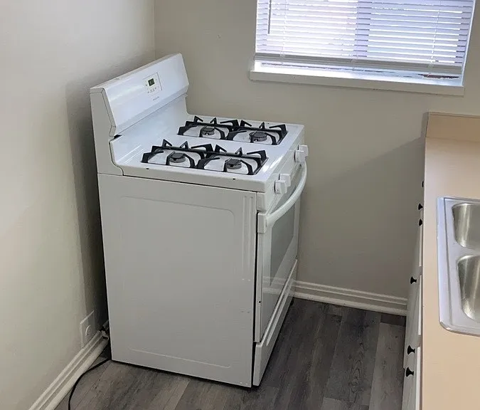 613 Gainsborough Rd #5 — Photo 9