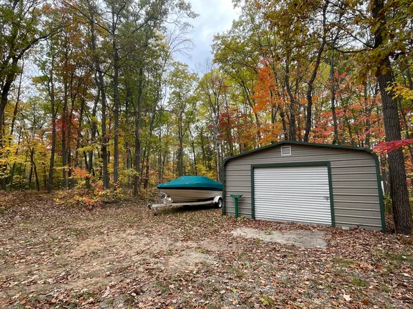 6764 Crystal Rd, Johannesburg, MI 49751