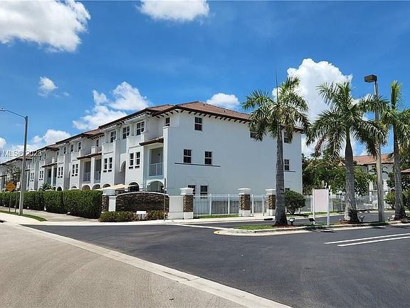 3rd image of 8930 NW 97th Ave APT 209