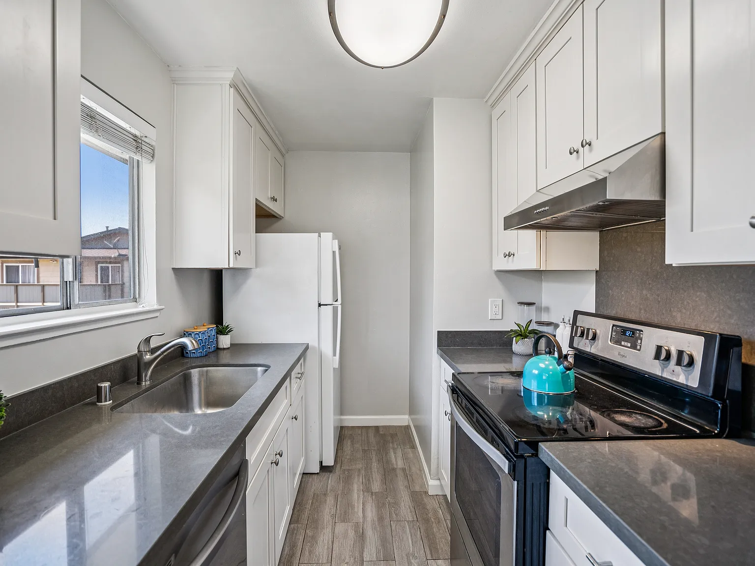 2 bed, 798 sqft, $2,875 — Photo 4