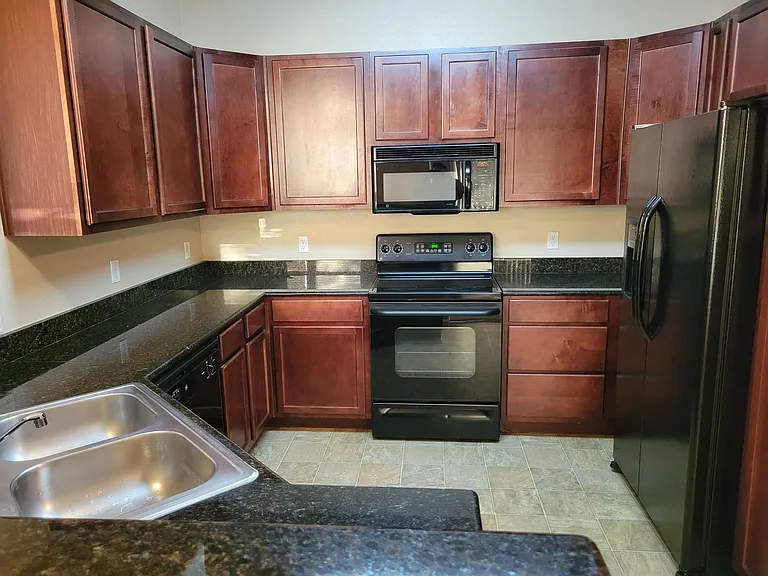 1900 Danbrook Dr #1011 — Photo 7