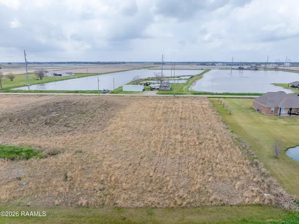 6 Monceaux Rd, Rayne, LA 70578
