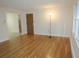 777 Washington St APT F, Canton, MA 02021