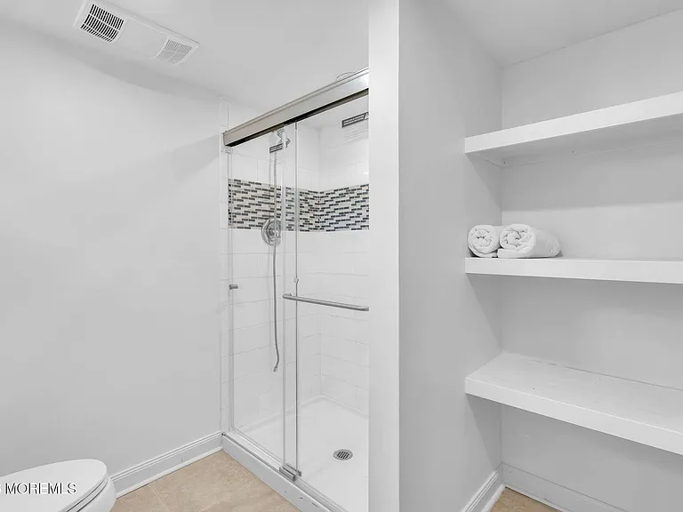 67 Victoria Pl — Photo 14