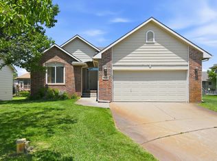 3410 N Sandplum Cir, Wichita, KS 67205