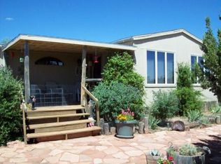 25435 W Foothills Dr, Seligman, AZ 86337