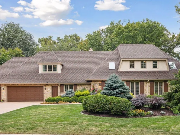 5110 Alfred Rd, Golden Valley, MN 55422