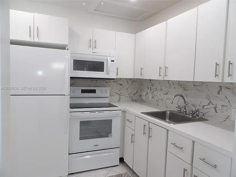 77 Preston Way #B-77 — Photo 10
