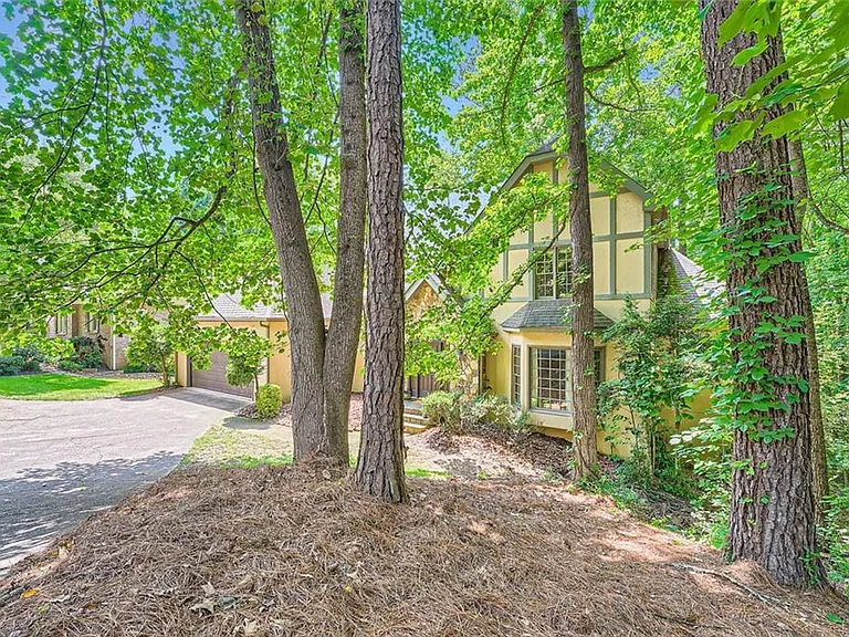 110 Boulder Dr — Photo 4