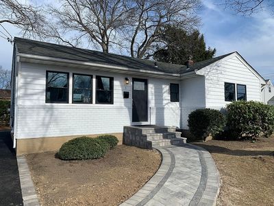 1 2nd Ave, Farmingdale, NY, 11735