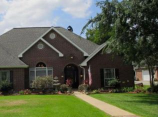 422 Periou St, Breaux Bridge, LA 70517