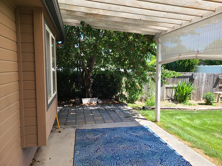2262 N Aronmink Way — Photo 9