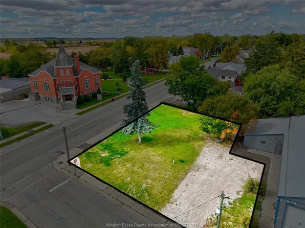 134 County Road 34 W, Kingsville, ON N0R 1B0
