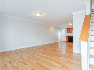 1 Merrimac Way UNIT G, Tyngsboro, MA 01879