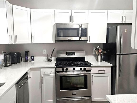 4th image of 20311 Beechwood Ter Unit 303