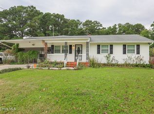 137 Cardinal Rd, Jacksonville, NC 28546