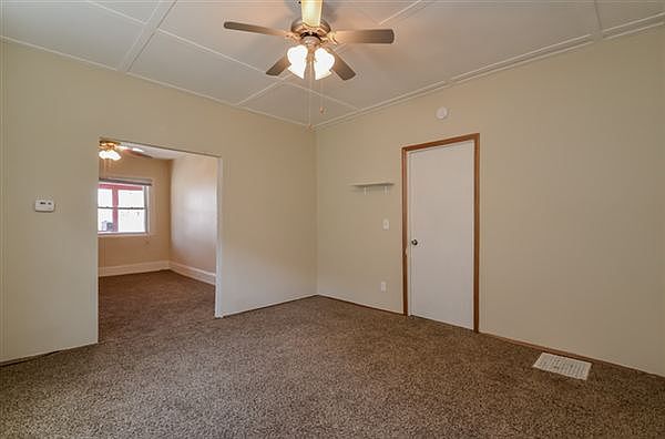 013-Family_Room-943654-mls