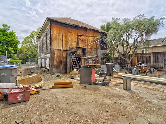 2nd image of 621 Minor Ave