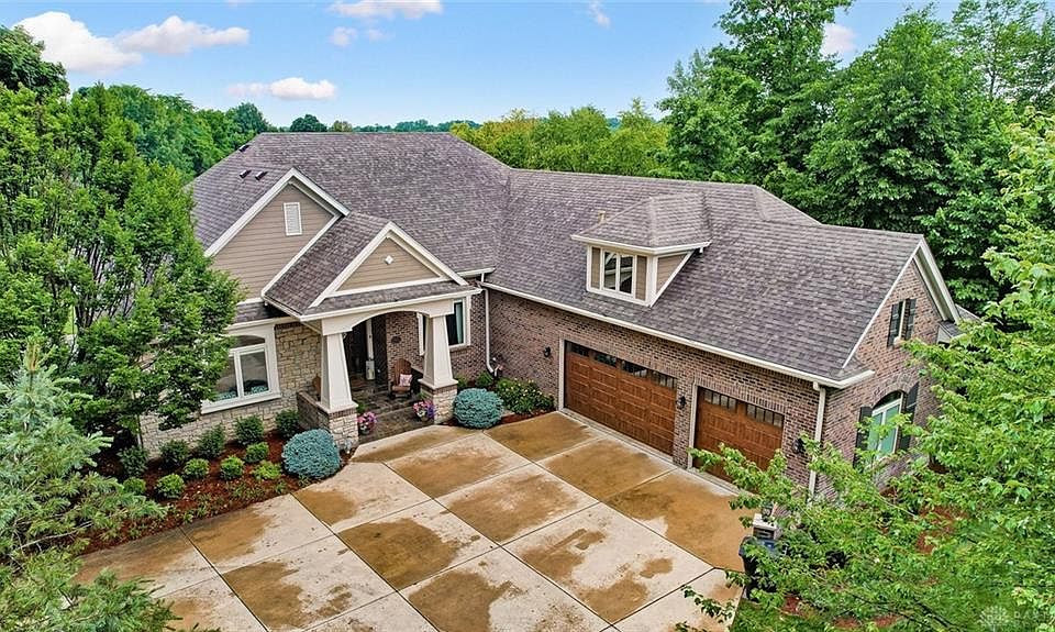 1st image of 7879 Old Woods Ct