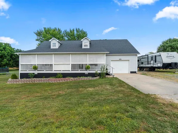 11642 Finley Dr, Dexter, MO 63841