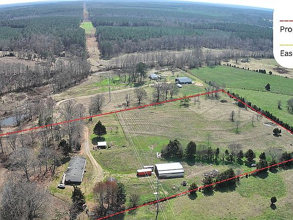 3rd image of 320 Hunter Rd