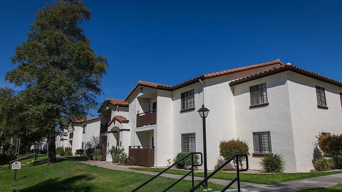 Building Photo - Barham Villas