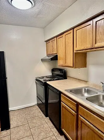 4321 Loire Dr #D — Photo 7