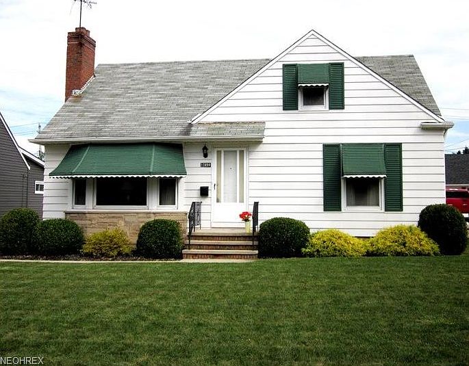 1st image of 15894 Parklawn Ave