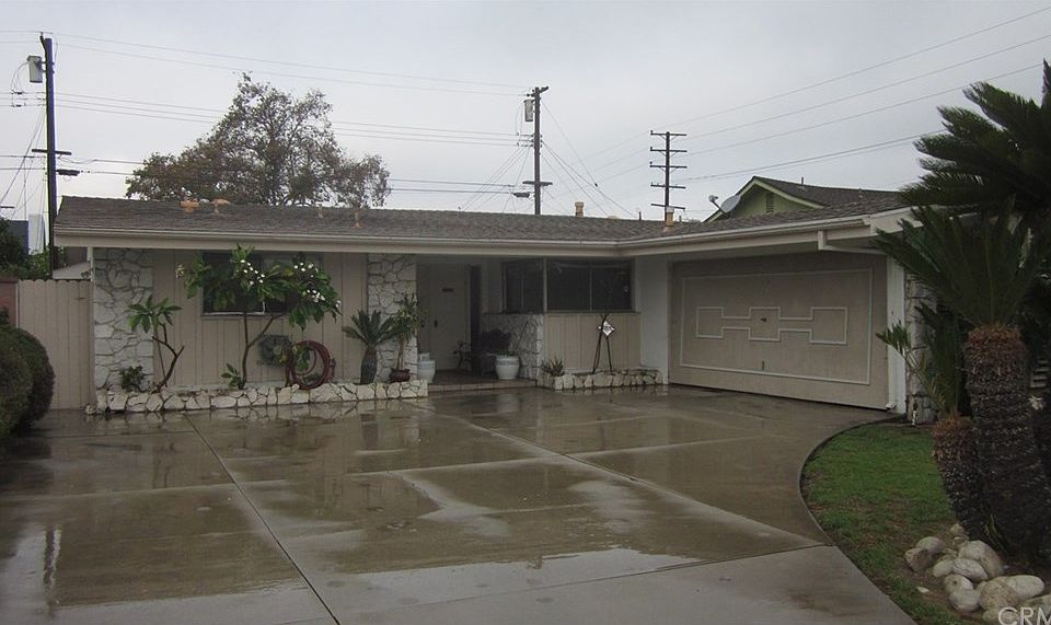 1st image of 18209 Taylor Ct