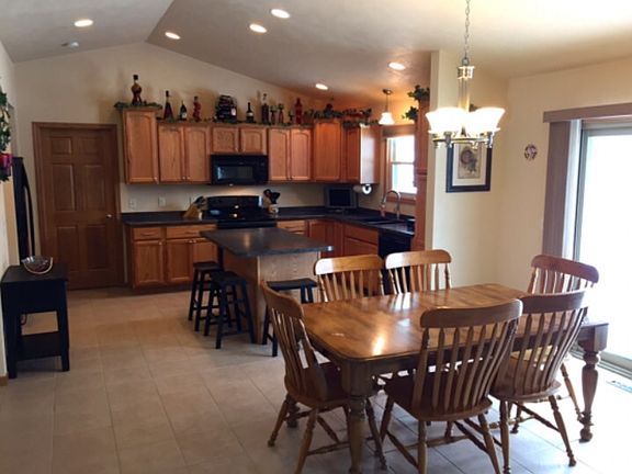 Kitchen & Dining room