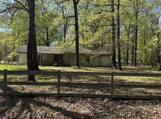 70 Phillip Dr, Jacksonville, AR 72076