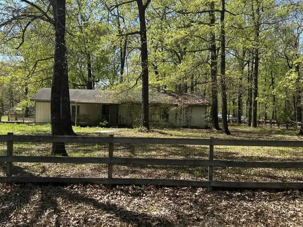 70 Phillip Dr, Jacksonville, AR 72076