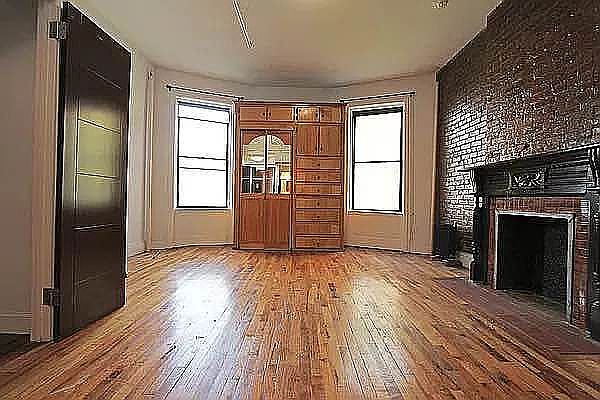 1st image of 207 W 121st St #3R