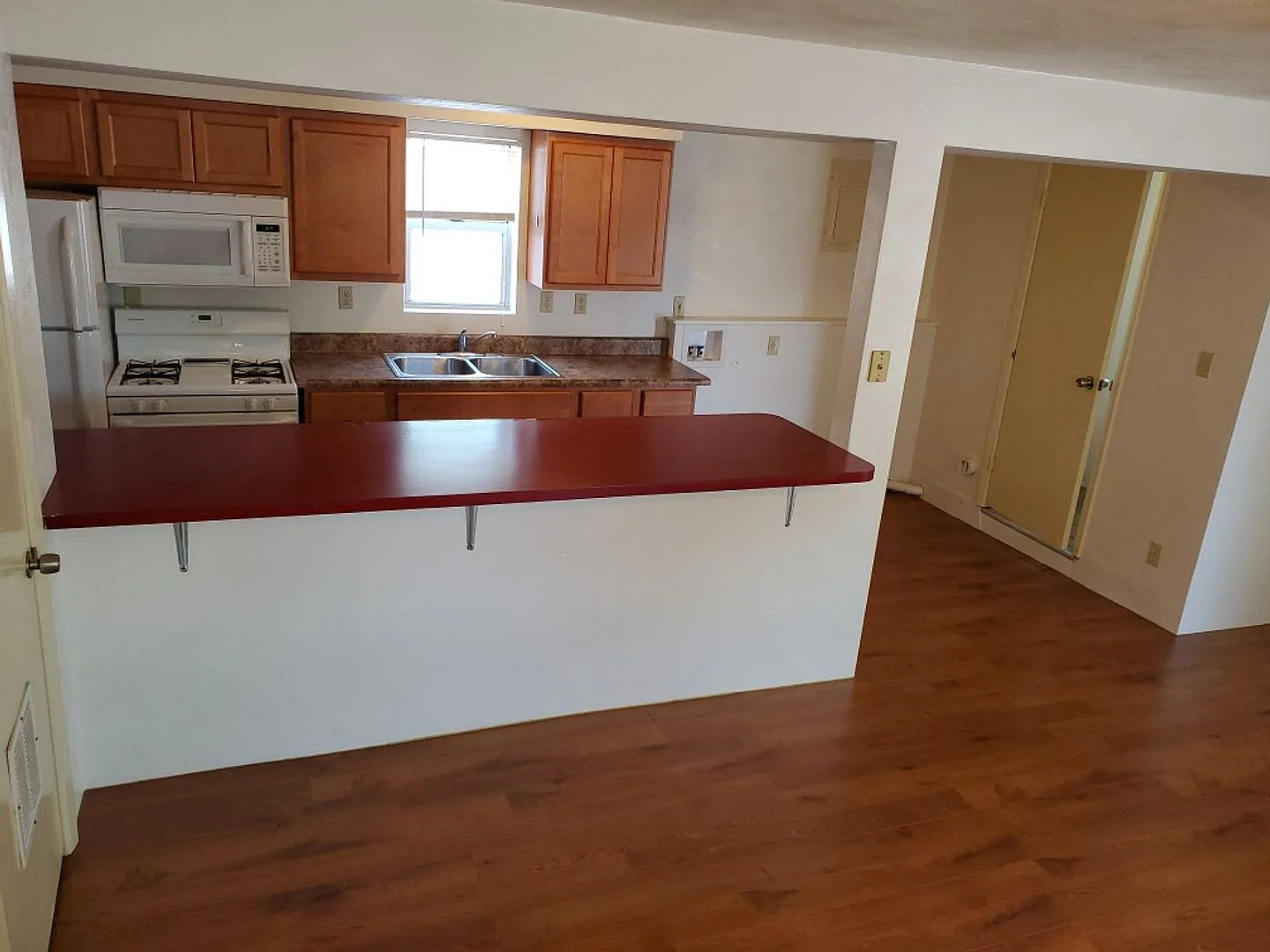 48 West Church — Photo 2