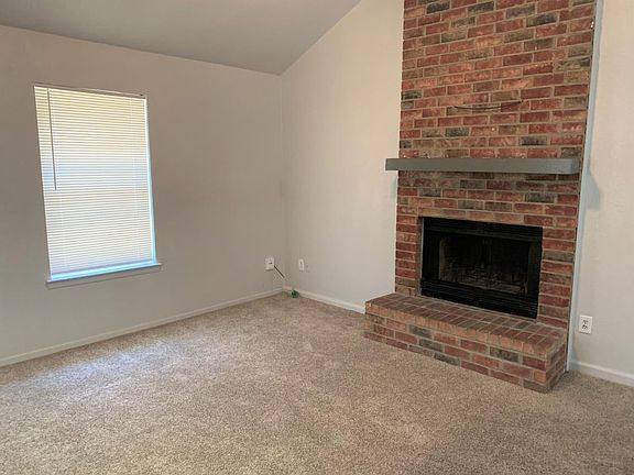 4th image of 1036 Enfilar Ln