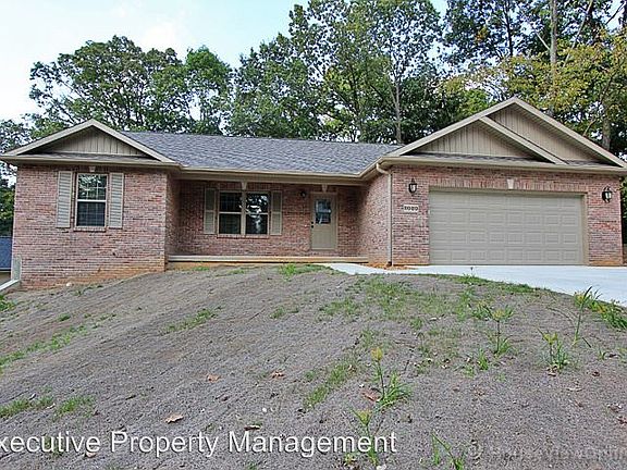 2nd image of 2020 Beth Dr