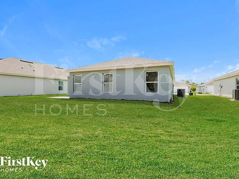 211 Southern Breeze Loop — Photo 15