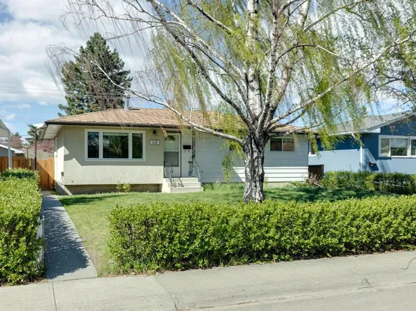 48 S Haddock Rd SW, Calgary, AB T2V 3J8