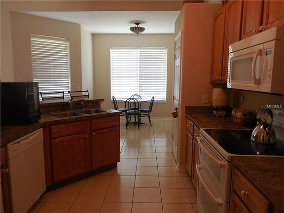 5th image of 253 Terranova Blvd